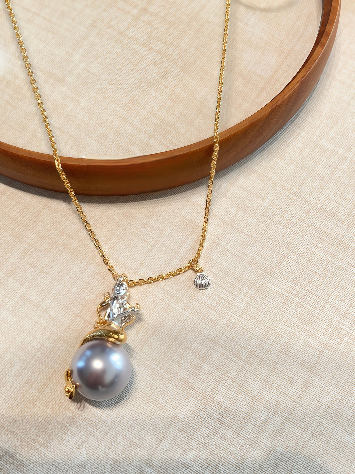 The Pearl Keeper Necklace